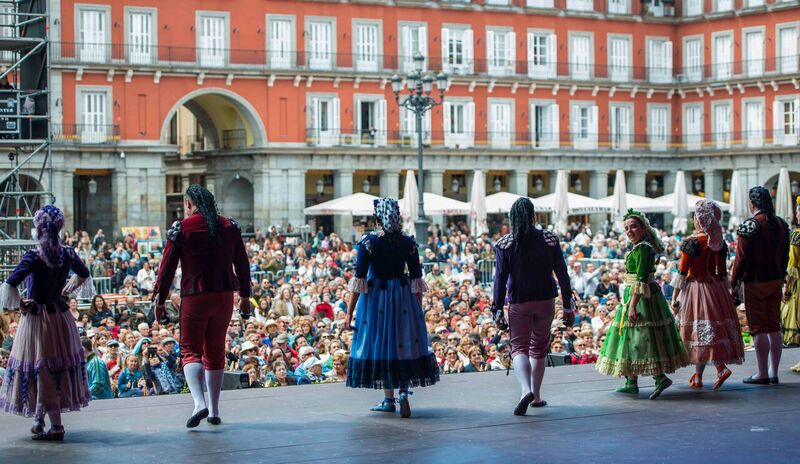 Escarpado Tender jueves Las Fiestas de San Isidro | Visitas a la Plaza de Toros de Las Ventas Madrid